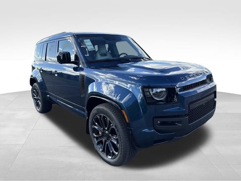 New 2026 Land Rover Defender 110 OCTA image 5