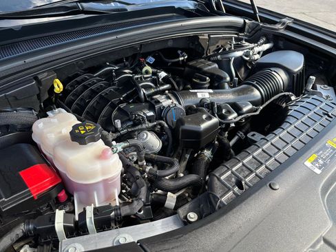 Used 2024 Jeep Grand Cherokee Altitude image 10