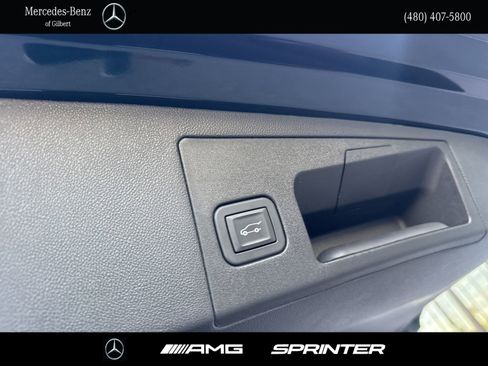 Used 2025 Cadillac XT5 Premium Luxury image 8