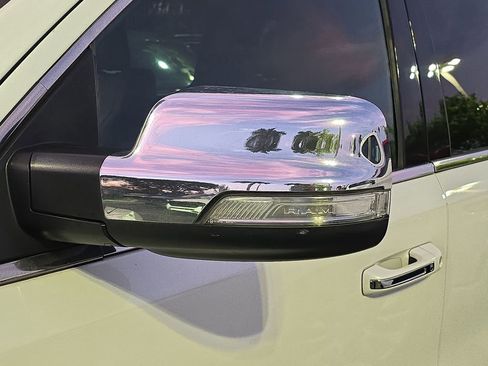 Used 2019 RAM 1500 Limited image 8