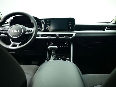 Used 2023 Kia K5 LXS image 11