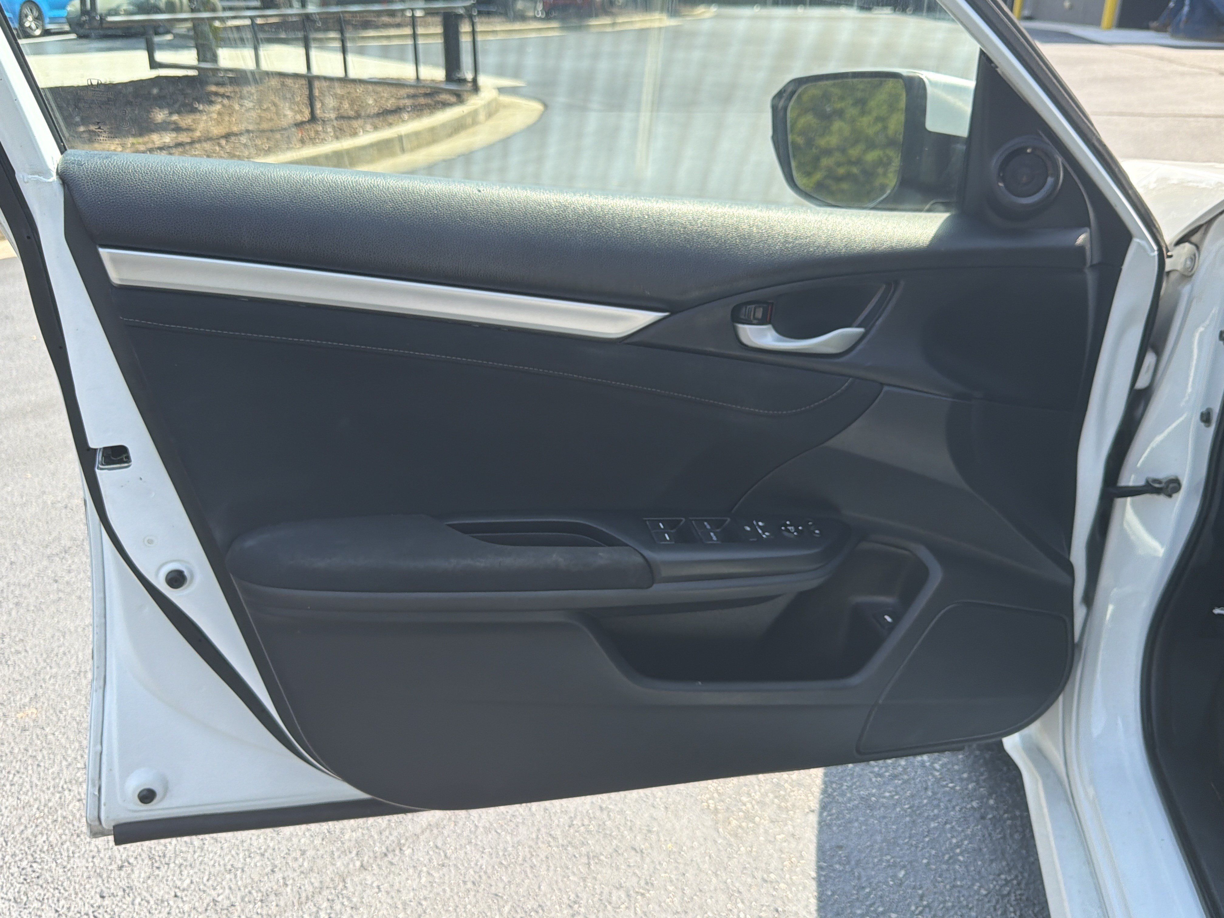 Used 2019 Honda Civic EX image 16
