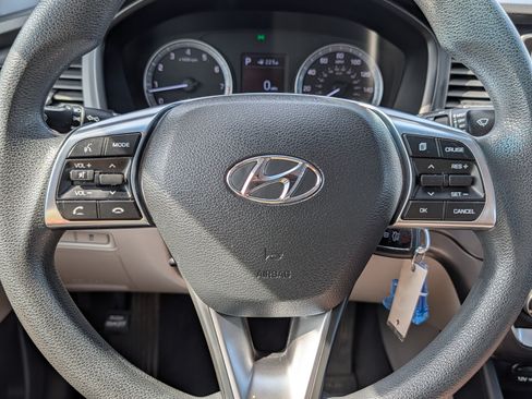 Used 2018 Hyundai Sonata SE FWD image 25