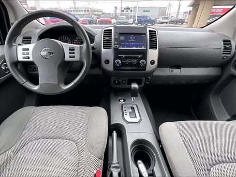 Certified 2021 Nissan Frontier SV image 21