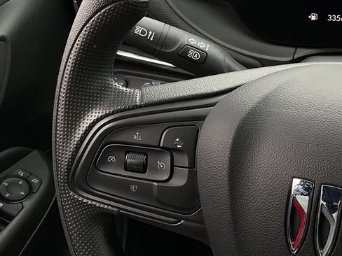 Used 2025 Buick Envista Preferred image 22