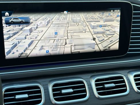 New 2026 Mercedes-Benz GLE 450 4MATIC image 18