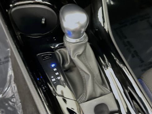 Used 2021 Toyota C-HR XLE image 21