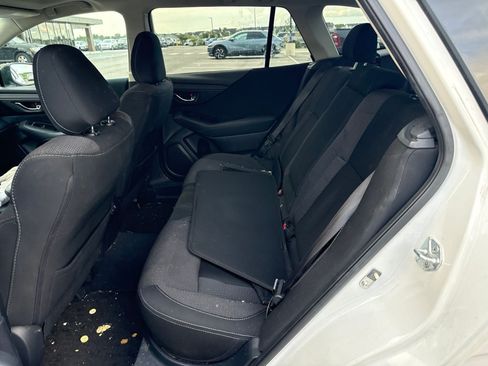 Used 2022 Subaru Outback Premium AWD/4WD image 10
