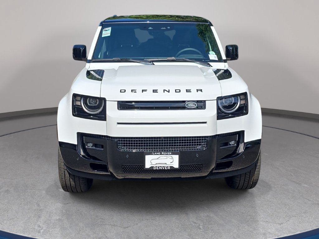 New 2026 Land Rover Defender 110 X-Dynamic SE AWD/4WD image 2