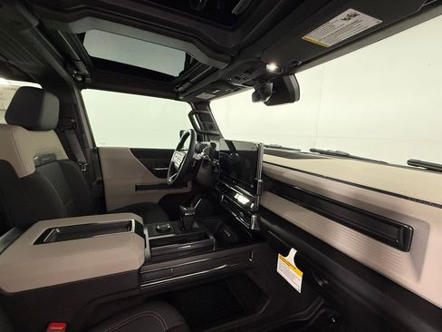 New 2026 GMC Hummer EV SUV image 33