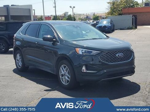 Used 2024 Ford Edge SEL w/ Convenience Package AWD/4WD image 2