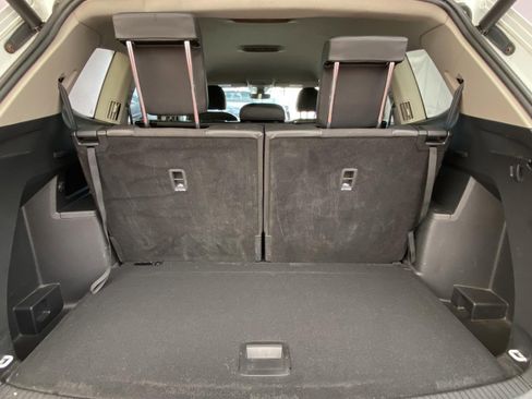 Used 2018 Volkswagen Atlas SE AWD/4WD image 16