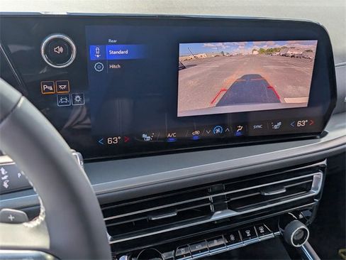 New 2026 Chevrolet Traverse LT w/ Sun and Wheel Package image 10