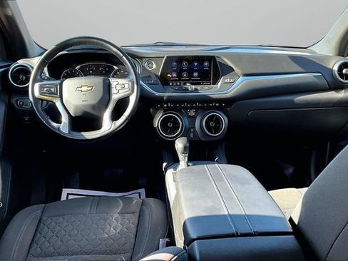 Used 2020 Chevrolet Blazer LT FWD image 15