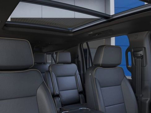 New 2026 Chevrolet Suburban Premier w/ Sun And Tow Package image 24