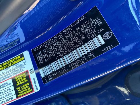 Used 2025 Toyota Camry LE image 29