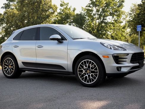 Used 2015 Porsche Macan S AWD/4WD image 2
