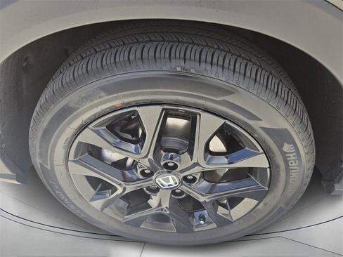 Used 2025 Honda HR-V Sport image 9
