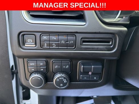 Used 2021 Chevrolet Tahoe Z71 w/ Z71 Signature Package AWD/4WD image 26