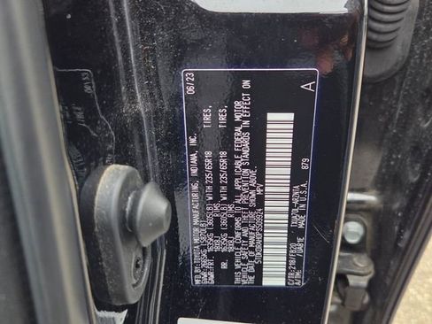 Used 2023 Toyota Highlander L image 6