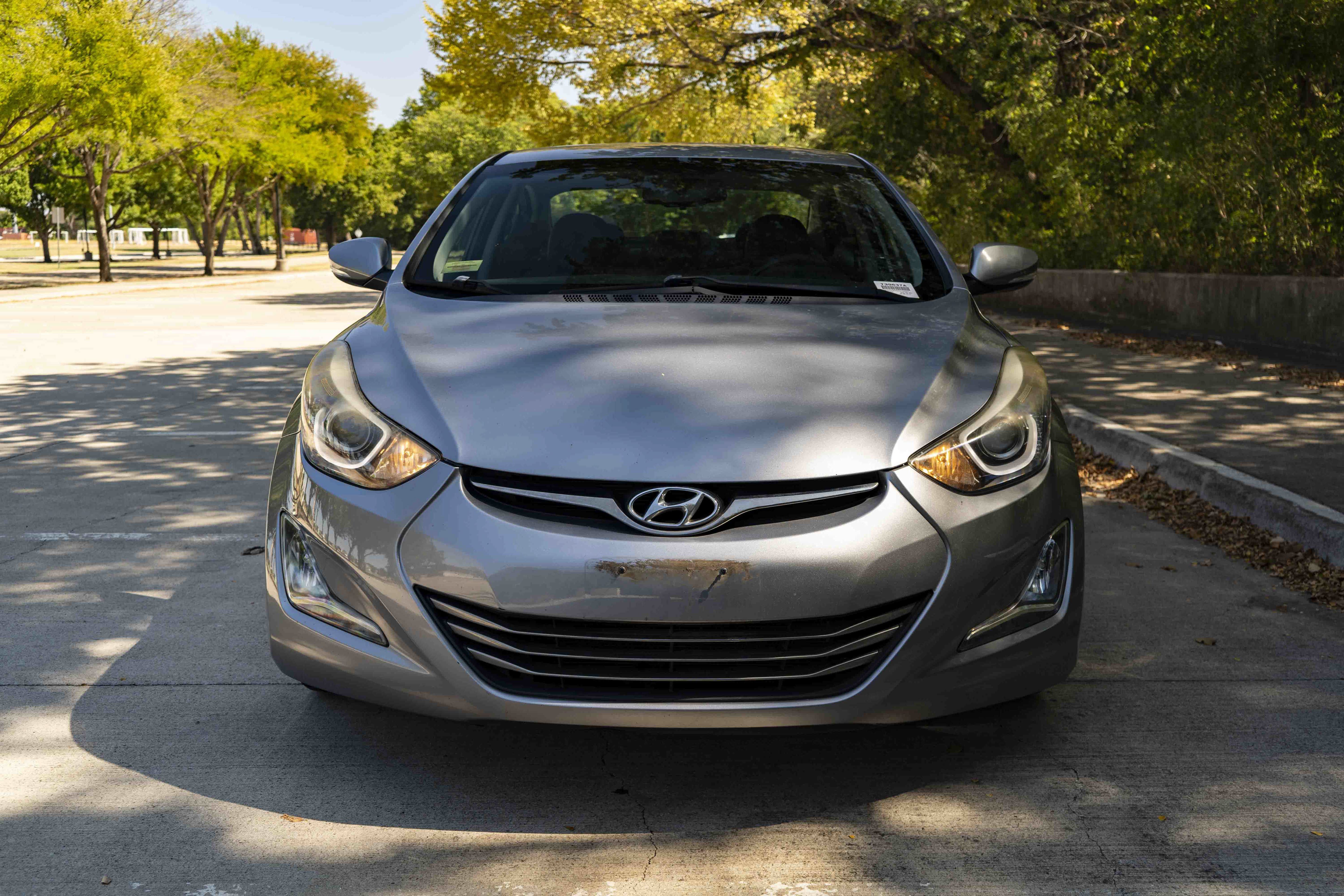 Used 2016 Hyundai Elantra Limited FWD image 3