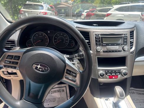 Used 2014 Subaru Outback 2.5i AWD/4WD image 16