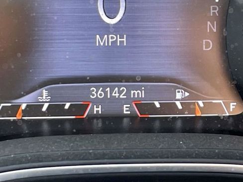 Used 2022 Jeep Cherokee Latitude Lux w/ Sun & Sound Group image 12