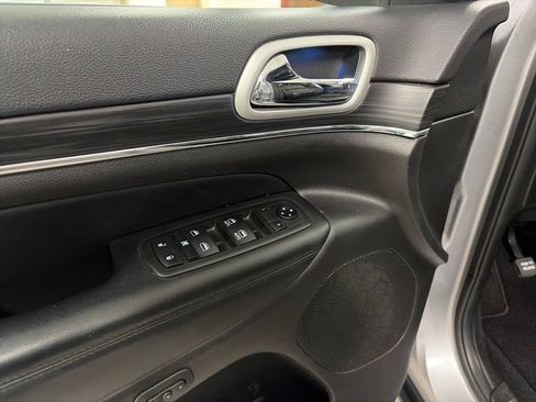 Certified 2021 Jeep Grand Cherokee Limited RWD image 16