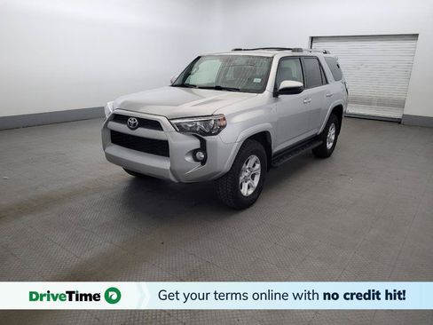 Used 2019 Toyota 4Runner SR5 AWD/4WD image 1