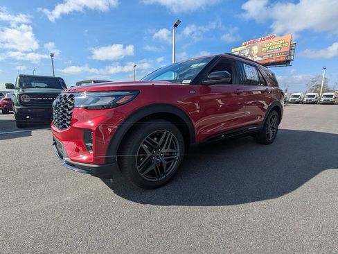 New 2026 Ford Explorer ST-Line w/ ST-Line Street Pack image 8