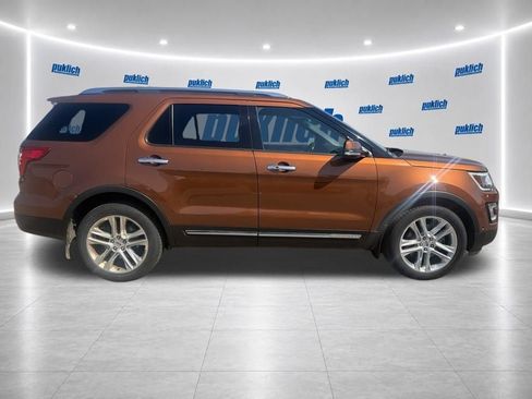 Used 2017 Ford Explorer Limited w/ Equipment Group 301A AWD/4WD image 4