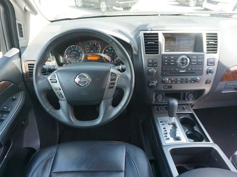 Used 2014 Nissan Armada SL w/ Moonroof Package AWD/4WD image 5