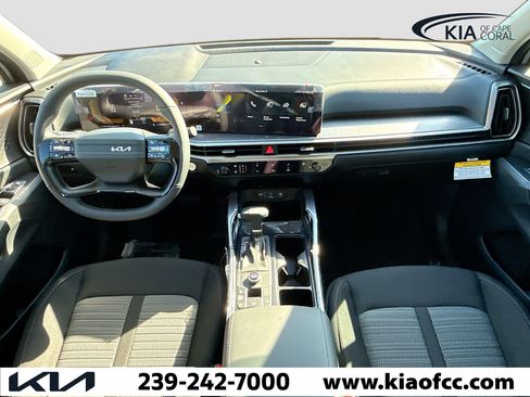 New 2026 Kia Sorento LX image 16