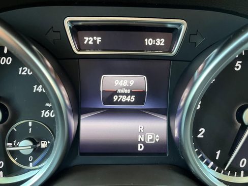 Used 2014 Mercedes-Benz GL 450 4MATIC image 18