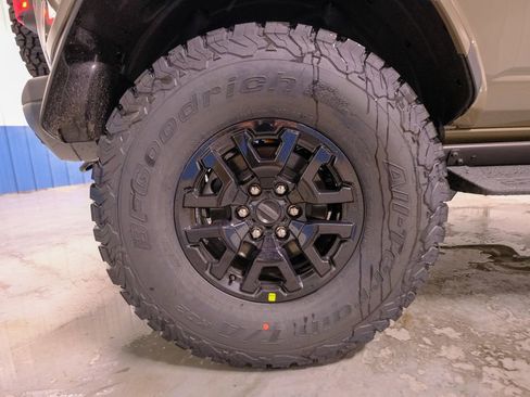 New 2025 Ford Bronco Raptor w/ Interior Carbon Fiber Pack image 40