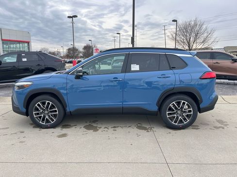 New 2026 Toyota Corolla Cross XLE image 2