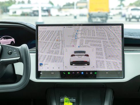 Used 2023 Tesla Model X AWD/4WD image 21
