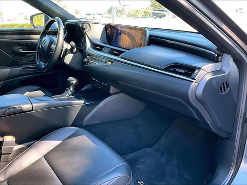 Used 2020 Lexus ES 350 w/ Premium Package image 18