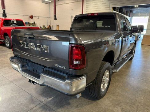 Used 2025 RAM 2500 Big Horn AWD/4WD image 21