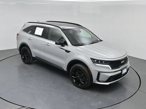 Used 2022 Kia Sorento SX AWD/4WD image 46