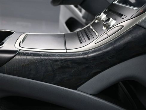 Used 2019 Lincoln Nautilus Reserve image 22