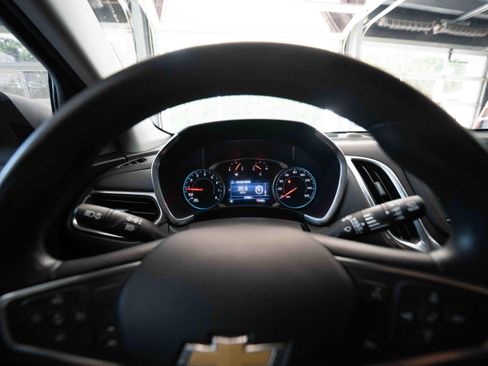 Used 2021 Chevrolet Equinox LT FWD image 15