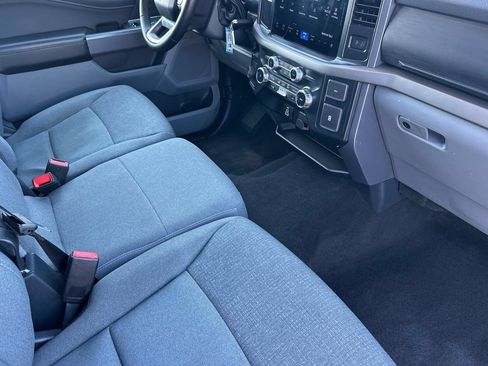 Used 2025 Ford F150 XLT w/ Equipment Group 301A Standard RWD image 19