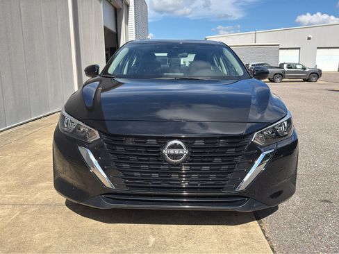 Certified 2025 Nissan Sentra S FWD image 8