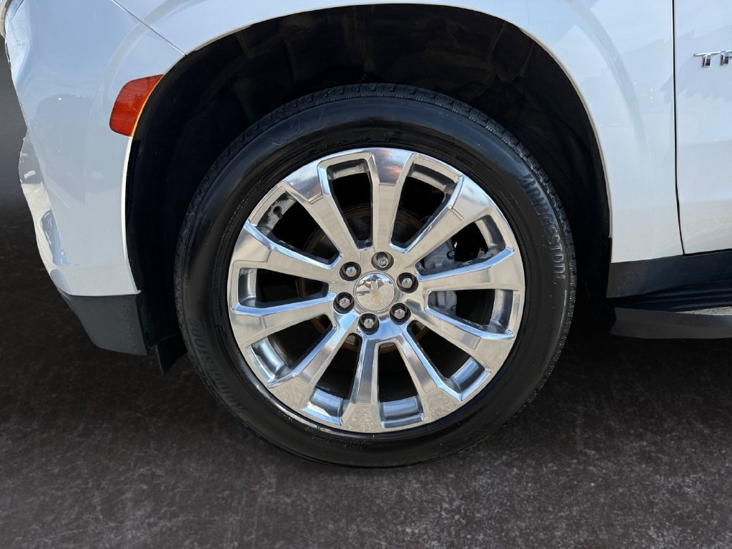 Used 2021 Chevrolet Tahoe Premier w/ Premium Package AWD/4WD image 9