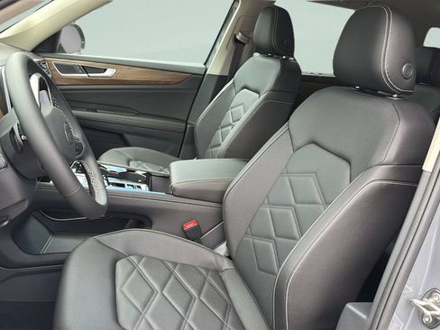 New 2026 Volkswagen Atlas SE FWD image 30