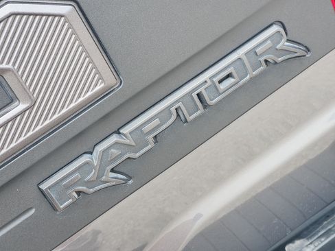 Used 2025 Ford F150 Raptor AWD/4WD image 12