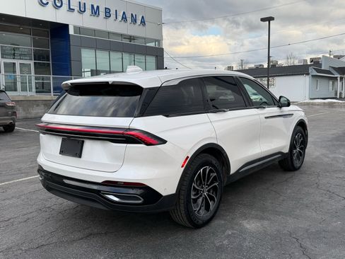 Used 2024 Lincoln Nautilus Premier w/ Equipment Group 102A image 14