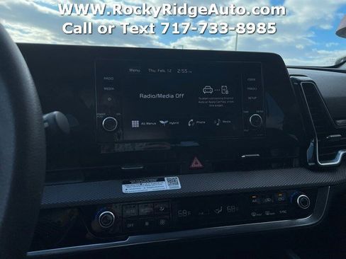 Used 2023 Kia Sportage LX image 32