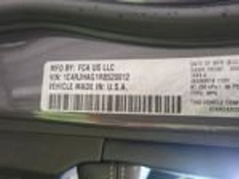 Used 2024 Jeep Grand Cherokee Altitude AWD/4WD image 25
